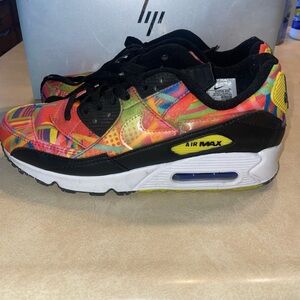 Men AIRMAX FAMILIA NIKE SIZE 7